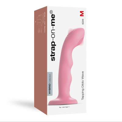 Насадка для страпону з подвійною точковою пульсацією Strap-On-Me TAPPING DILDO WAVE - CORAL PINK Насадка для страпону з подвійною точковою пульсацією Strap-On-Me TAPPING DILDO WAVE - CORAL PINK
