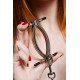 Затискач для статевих губ з повідцем Master Series Pussy Tugger Adjustable Vagina Clamp with Chain-7