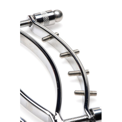 Затискач для статевих губ Master Series Spread'Em Poker Vagina Clamp with Adjustable Pressure Screws