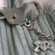 Наручники металеві Adrien Lastic Handcuffs White з білою пухнастою обробкою-1