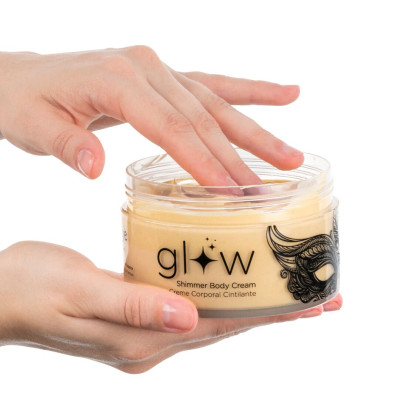 Крем-шимер для тіла Orgie – Glow Shimmering Body Cream (250 мл), чуттєвий аромат, зволоження Крем-шимер для тіла Orgie – Glow Shimmering Body Cream (250 мл), чуттєвий аромат, зволоження